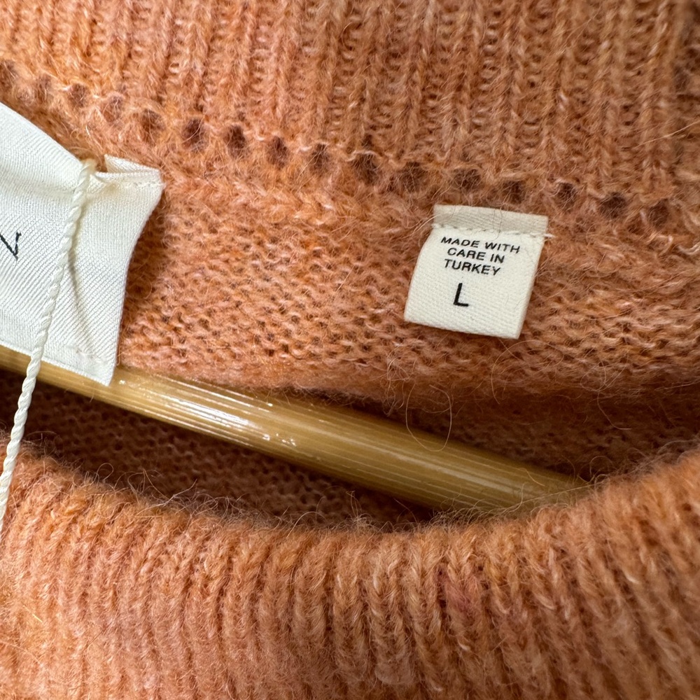 Doen Ruffled Neck Sweater - Picture 8 of 11